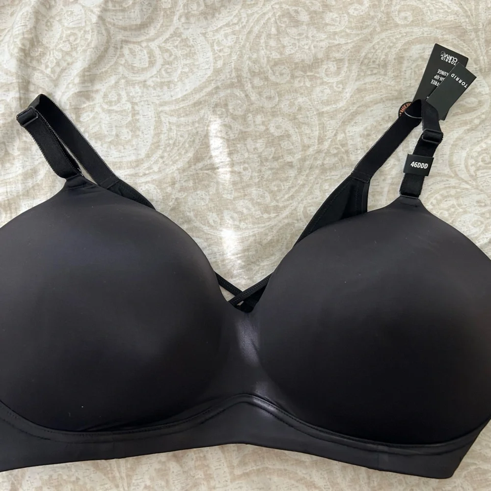 Torrid 360 Back Smoothing Push Up Wire Free Bra in Black - 46DDD - Picture 3 of 5
